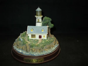 Thomas Kinkade A Light in the Storm Battery Operated Lighted Lighthouse Figure - Picture 1 of 5