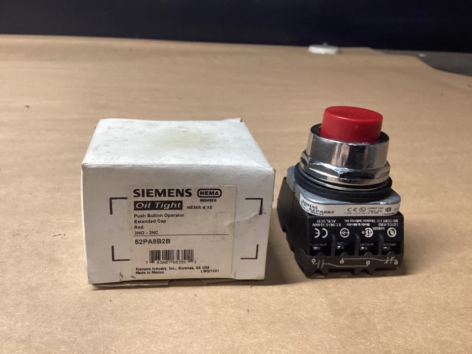 SIEMENS 52PA8B2 PUSHBUTTON OPERATOR RED CAP #116G141*CO Foto 1 de 1
