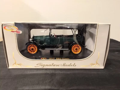 Signature Models 1917 Reo Touring Car Dark Green - Image 1 of 4