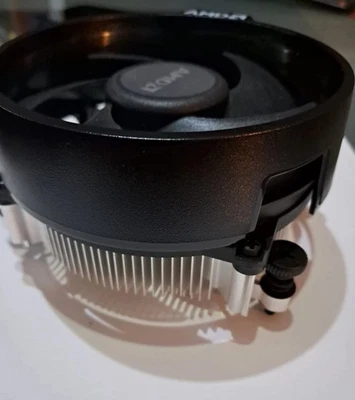 Dissipatore AMD Ryzen 712-0000 Rev B - Immagine 1 di 2