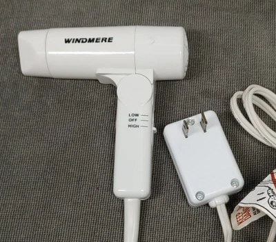 Mini secadora de viaje Windmere 400 W 120/240 VCA doble voltaje LS-889 Foto 1 de 4