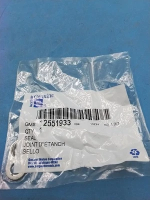Sello de derivación de purga de aire refrigerante GM 99-05 Silverado Sierra 00-05 Tahoe Suburban  Foto 1 de 2