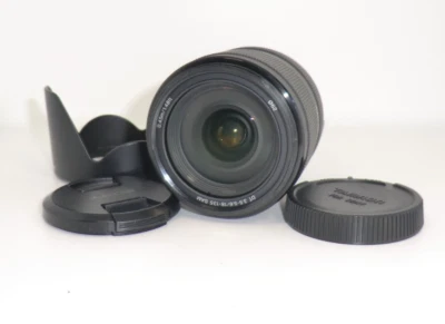 Sony Alpha SAL18135 DT 18-135mm F/3,5-5,6 SAM Tele-Zoomobjektiv  FO 0171 - Bild 1 von 4