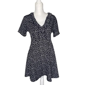 Nasty Gal Sz 8 Short Sleeve Mini Dress V Neck Black - Picture 1 of 9