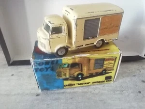 Corgi toys made in Britains karrier bantam luvozade van 1 43 - Foto 1 di 13