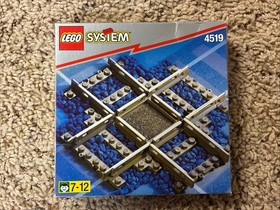 Lego System Train 9V Set Rail Crossing (4519) w/Box