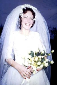 35mm Colour Slide- Smiling Bride - Kit Goninon 1970's - Picture 1 of 1