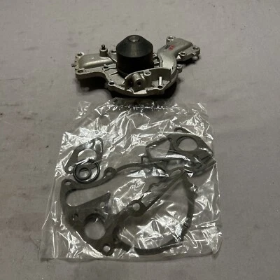 BOMBA DE AGUA MOTOR CARDONE NUEVA CON JUNTA 55-33411 PARA MITSUBISHI DIAMANTE GALANT Foto 1 de 4