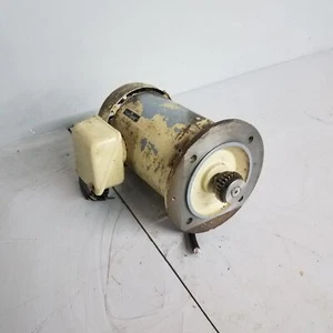 YASKAWA MODEL # FELQ-5, Induction Motor, 0.4KW, 1730RPM, 220V - USED - Picture 1 of 6