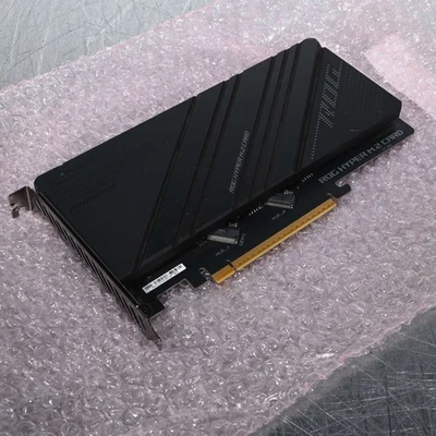 Tarjeta de expansión ASUS ROG Hyper M.2 PCIE Foto 1 de 4