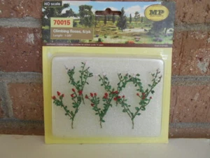 MP Scenery Products item #70015 HO Scale Climbing Roses,6/Pack Length 1-3/8 - Picture 1 of 5