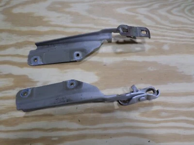 Пара петель капота для Ford E-250 Econoline 1992-2007 годов выпуска от оригинального производителя правая/левая - Изображение 1 из 3