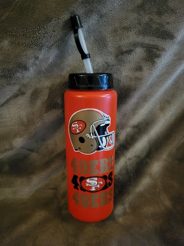 San Francisco 49ers NFL 2-sided Travel Water Bottle (Slight damage on 1 side) Cover