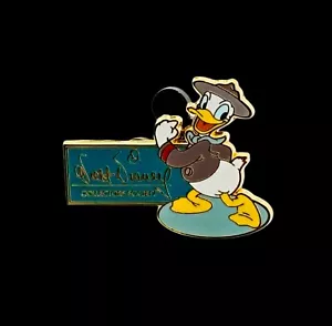 Prendedor de miembro de la Sociedad de Coleccionistas Walt Disney 2008 Donald Duck Happy Camper WDCC 2008 - Imagen 1 de 2