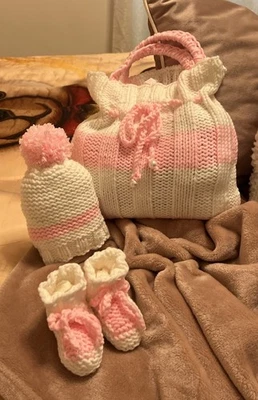 Set Neonato Fatto A Mano - Immagine 1 di 2