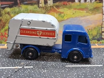 Matchbox Tippax refuse collector  No.15 - Image 1 of 4