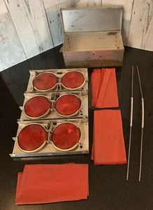 Vintage K-D LAMP CO ROAD REFLECTOR FLARES FLAGS METAL BOX KIT  608 COLLECTIBLE - Picture 1 of 13