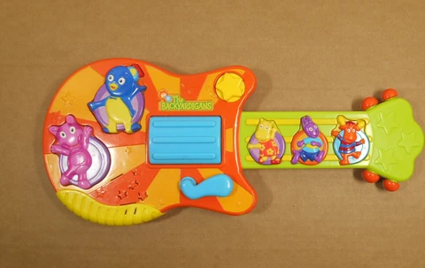 Mattel Backyardigans Sing n Strum Guitar Musical Talking & Singing Cover
