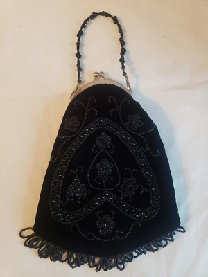 Cartera de noche vintage Jessica McClintock de terciopelo negro con cuentas Kisslock graduación Foto 1 de 4