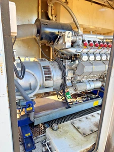 MTU E3042L3 Natural Gas Generator Set. V12 / 400kW / 490kVA For Parts or rebuild - Bild 1 von 24
