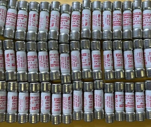 5 pcs - MERSEN Ferraz Shamut DCT1-2 Solar Fuse 1A DCT 570VAC - Bild 1 von 4