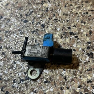 1982- 1993 Jaguar XJS Blue EGR Auxiliary Air Solenoid Valve EAC7905 Denso - Picture 1 of 2