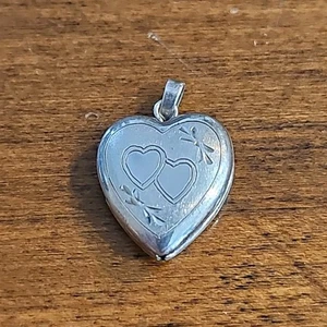 Vintage Sterling Silver 925 Small Etched Heart Locket Pendant Charm - Picture 1 of 7