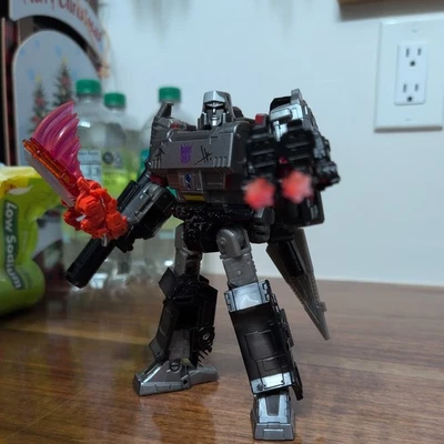 Transformers WFC Netflix  Seige Megatron used Complete (Please Read Desc) - Image 1 of 4