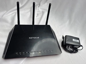 Netgear R6400v2 AC1750 Inteligentny router WiFi Dual Band z testowanym zasilaniem - Zdjęcie 1 z 4