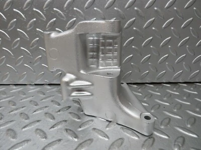 ⚙23887⚙ Кронштейн генератора переменного тока купе Mercedes-Benz C107 450SLC 1161551135 - Изображение 1 из 4