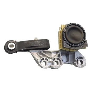 Mercedes GLB X247 Engine Mount A1772402600 - Picture 1 of 23