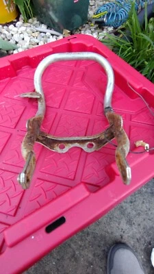 84 SUZUKI LT185 LT125 QUADRUNNER 2X4 ALÇA TRASEIRA BARRA DE APOIO ATV Quad Rack Amortecedor - Imagem 1 de 4