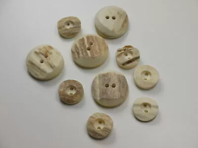 10 Stück Horn Trachtenknöpfe 4 d=23 mm 6 d=15 mm Zierknöpfe Muster  TK-III-87 - Bild 1 von 3