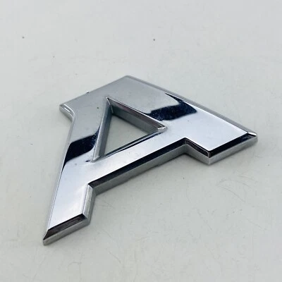 Nissan Sentra 2013-2018 emblema logotipo letra símbolo insignia cromo trasero OEM D58A Foto 1 de 4