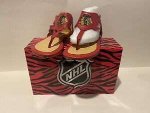 NHL Hockey Chicago Blackhawks Thong Sandals Red Logo Women's Size 9 - Cuce Shoes