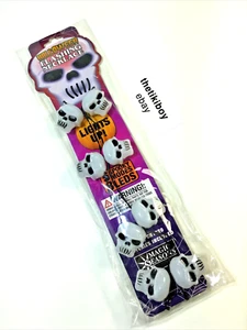 Halloween Flashing Necklace Lights 5 Flashing Modes Skulls New - Picture 1 of 9