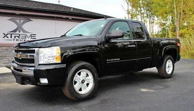 Juego de llamaradas de guardabarros estilo OE pintables negras 07-13 Chevrolet Silverado 1500 Foto 1 de 4