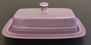 VINTAGE FIESTA LILAC COVERED BUTTER DISH - Picture 1 of 6