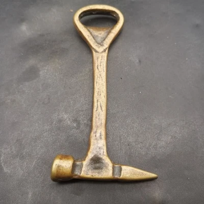 Herramienta coleccionable estilo martillo de latón vintage cobre antiguo decoración artesanal Foto 1 de 4
