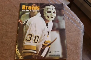 1975 (Jan. 26) Boston Bruins hockey program v Philadelphia Flyers - Picture 1 of 3