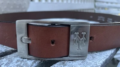 LFGM!  Bonito cinturón de cuero marrón marca New York Mets talla 40 Foto 1 de 4