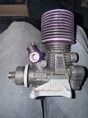  HPI Racing Savage 25 Nitro Motor Seilzugstarter - Bild 1 von 4