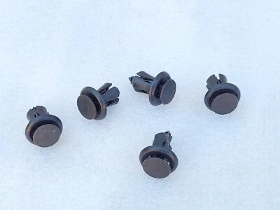 Mazda 3 2014-2016 parachoques delantero rejilla moldura superior clips de sujeción - solo 5 Foto 1 de 4