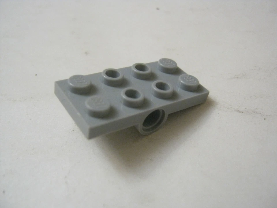 Lego  Lot 1 Light Gray 2x4 Plate With Bottom Axle Pin Holes, 26599 (028-9) - Image 1 of 1