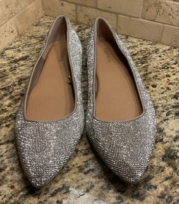 Zapatos planos sin cordones plateados Torrid EXTREMADAMENTE BRILLANTES para mujer talla 13 HERMOSOS Foto 1 de 4