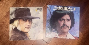 2 Vinyl Records: Charlie Rich/Freddy Fender - Foto 1 di 3