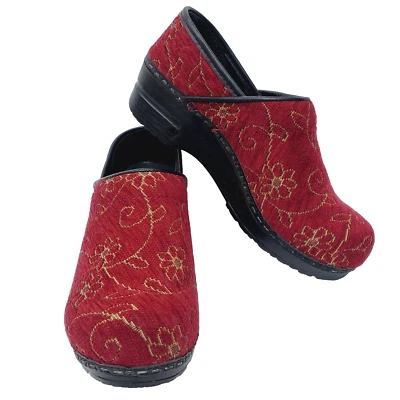 Sanita Dark Red Felt Boho Tapestry Clogs Professional Nursing Shoes US 6 /37 New - Image 1 of 4