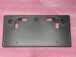 2013-2016 LEXUS GS350 GS450h GENUINE FRONT LICENSE PLATE BRACKET 52114-30220 - Picture 1 of 5