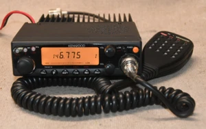 Kenwood TM-241A 2 Meter VHF Transceiver - Zdjęcie 1 z 3