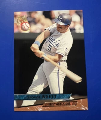 1993 FLEER ULTRA GEORGE BRETT #206 ROYALS  - Image 1 of 2